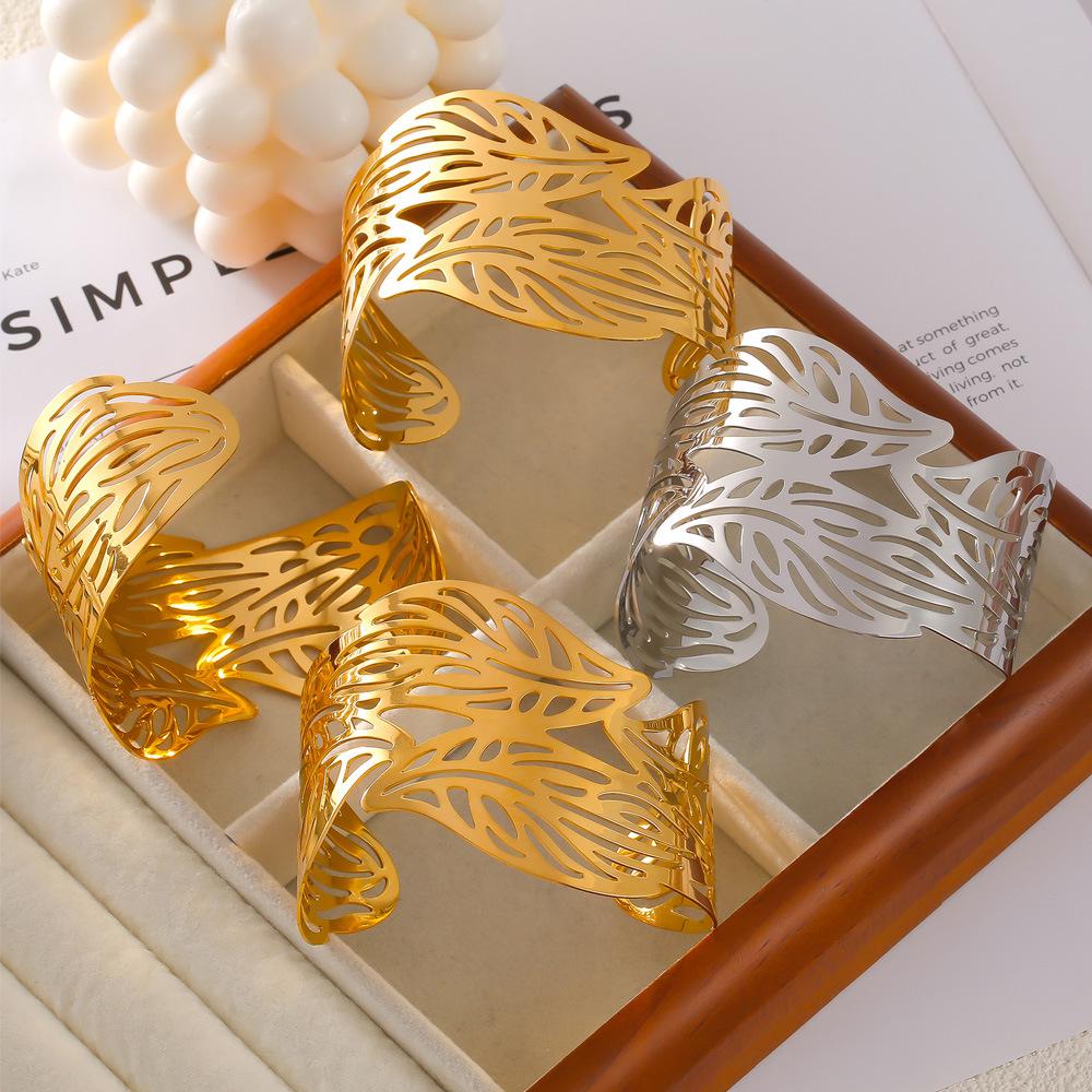 

European & American Irregular Leaf Open Bangle - Chic Titanium Steel Design.