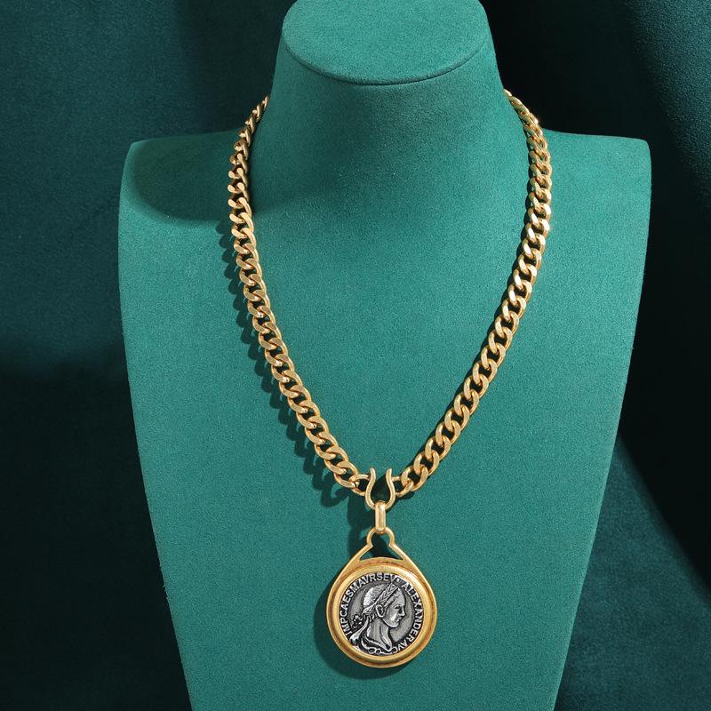 Yong Nuo Vintage Retro Colorfast Necklace with Ancient Coin Portrait, High-End Feel, Copper-Plated Real Gold.