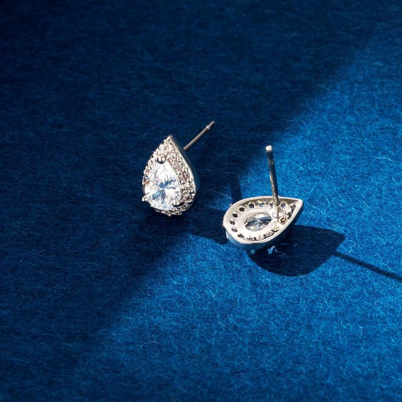 Bridal Jewelry European and American Fashion Wedding Water Drop Zircon Steel Needle Stud Earrings Women's Elegance Earrings Temperament Earrings Hot