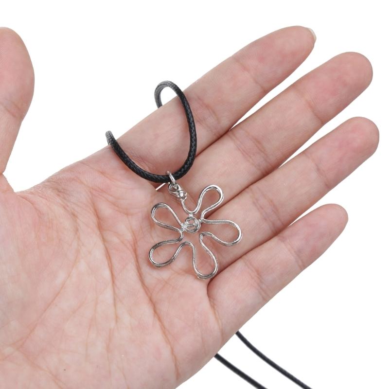 Irregular Hollow Out Flower Necklace Metal Big Flower Pendant Bohemia Sweater Collar Chain for Women Neckchain Necklace