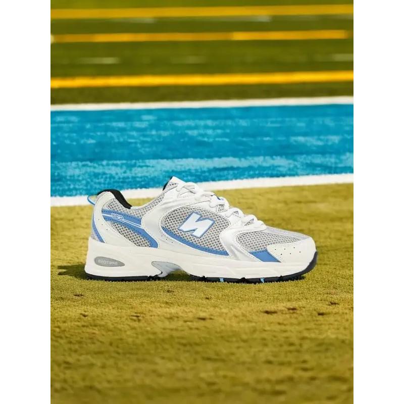 Nowe codzienne małe białe buty Wszechstronne, oddychające, podwyższone buty sportowe i europejskie oraz amerykańskie trendy budzące buty codzienne