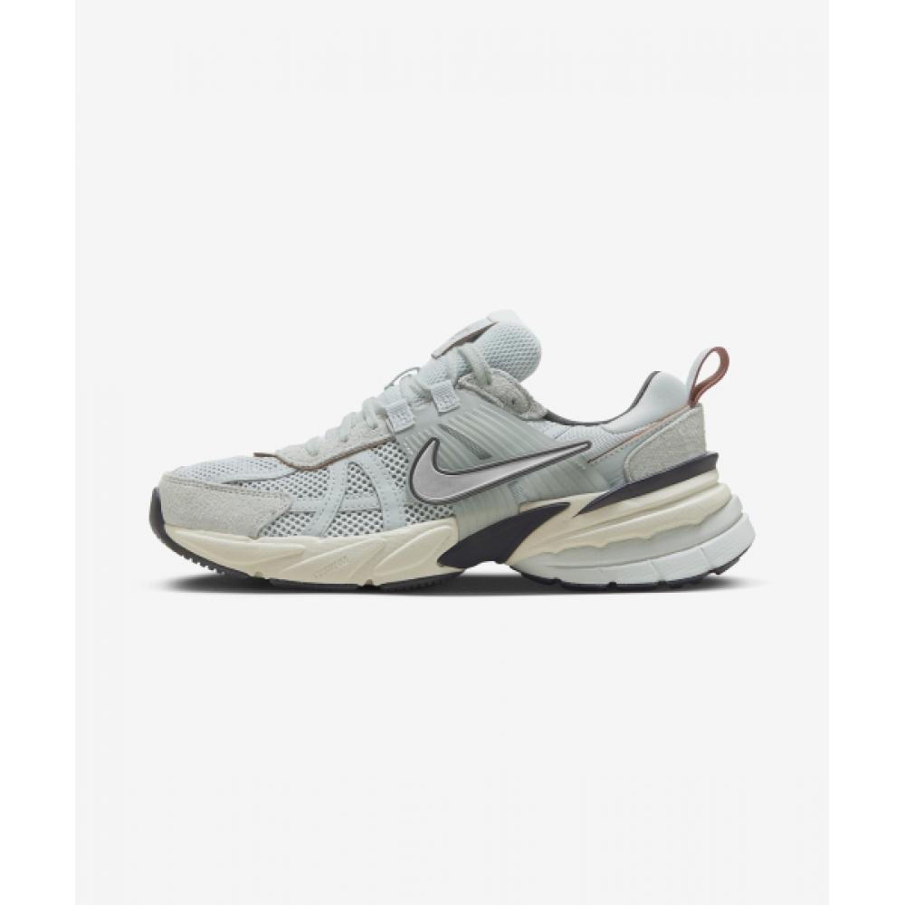 

NIKE V2K Run W Light Fumice Light Orwood Коричневый Черный Хром FN6703 003 220