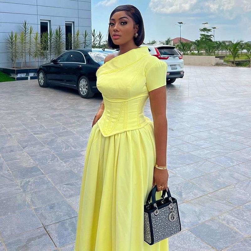 

2024 Summer Women s Off-Shoulder Short-Sleeve Mid-Length Dress with Waist Slimming Design 2XL жёлтый