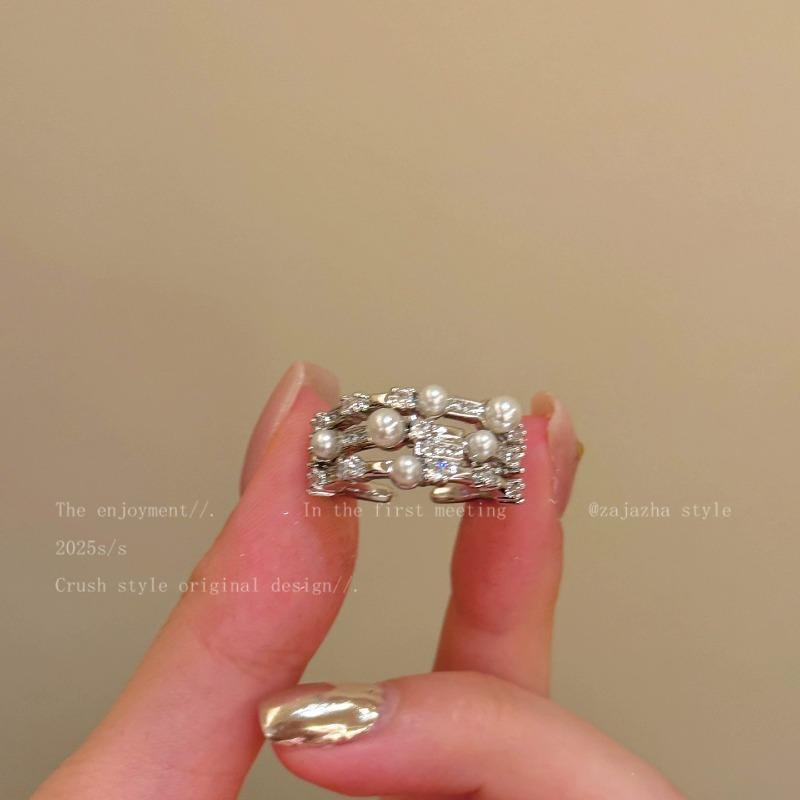 Open Ring Women's Niche Design Multi-layered Finger Ring with Index Finger Ring, Light Luxury and High-end Feel.
