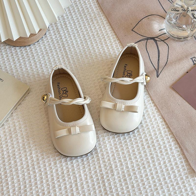

Children s solid color leather shoes2026Spring and summer children s dance performance shoes with cute bow ties for toddlers, young and older 24Inner Length14.9cm бежевый
