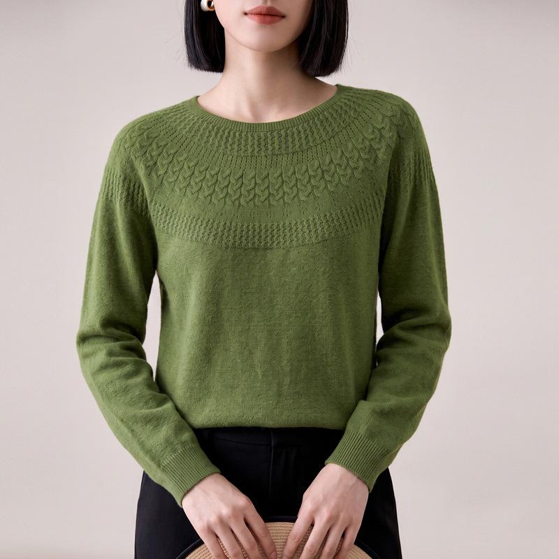 Women's Autumn Cable Knit Round Neck Pullover Sweater