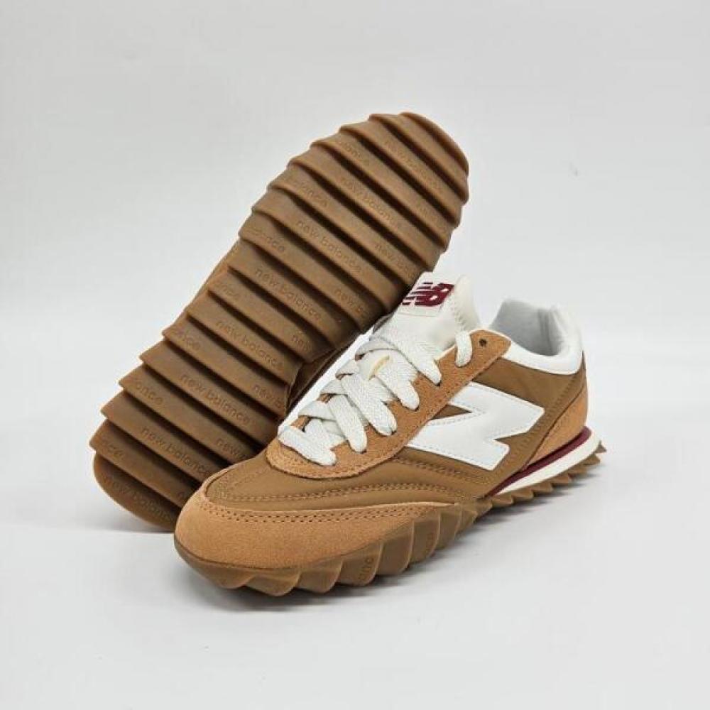 

New Balance Sneakers Urc30ae (80)Orange/220(220)