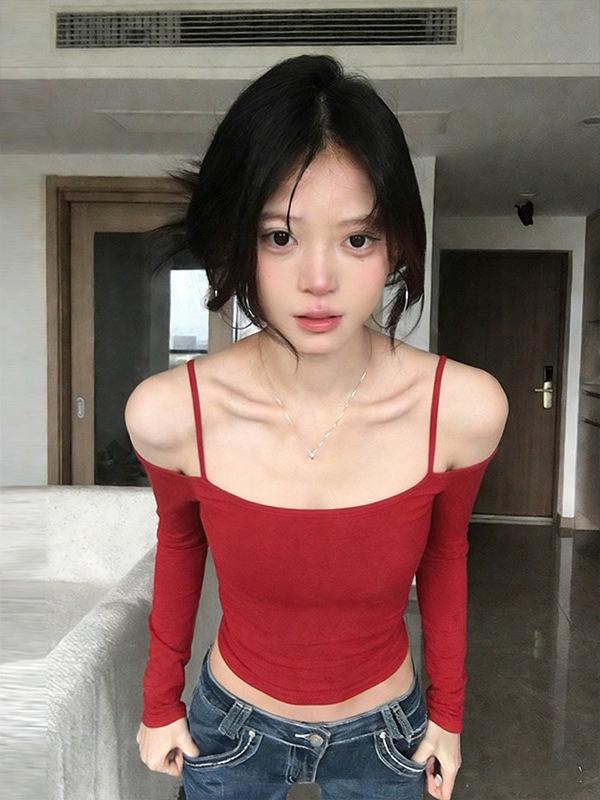 Red Off-Shoulder Long-Sleeve T-Shirt for Women - Christmas & New Year 2026 Edition