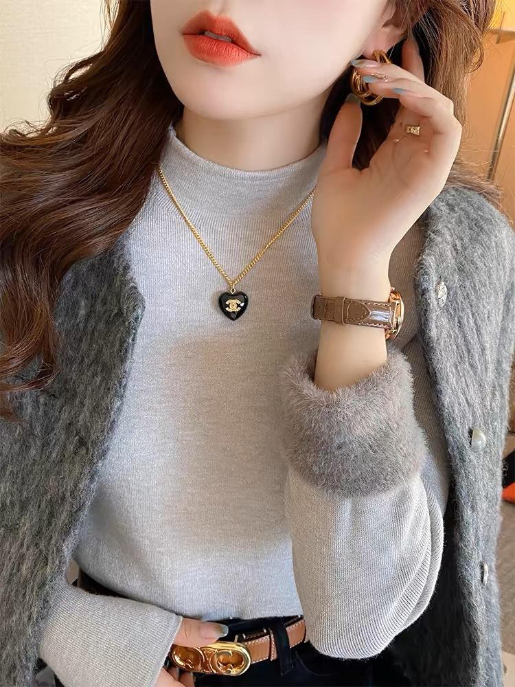 Chu Zhiwen autumn and winter semi-turtleneck integrated mink velvet piled thickened sweater women's versatile warm solid color bottoming shirt women
