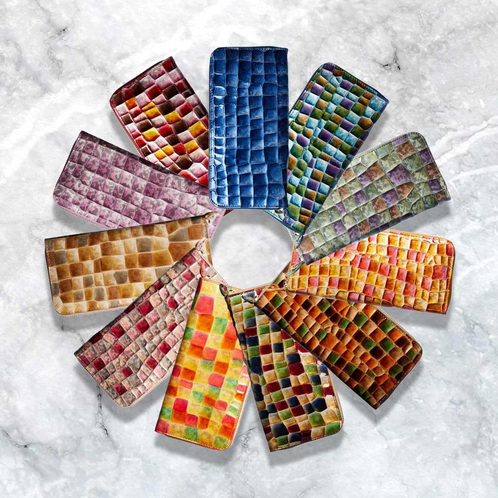 [VOICE] Align Le Murrine Women's Long Wallet, Made with Italian Life Leather. Featured in Shukan Bunshun. Elegant and Easy-to-Use Vertical Card Case.