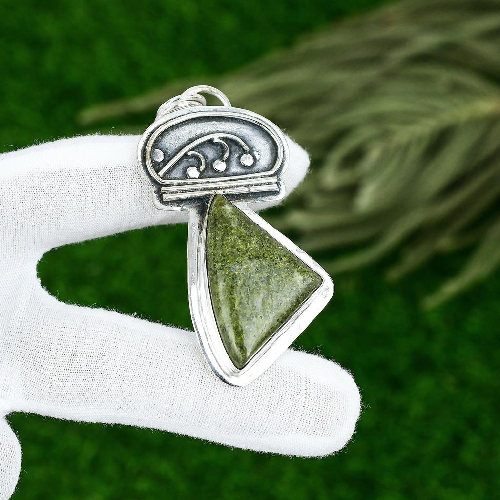 Sisters Day Sale Trillion Gogunjula Stone Sterling Silver Bezel Pendant Jewelry