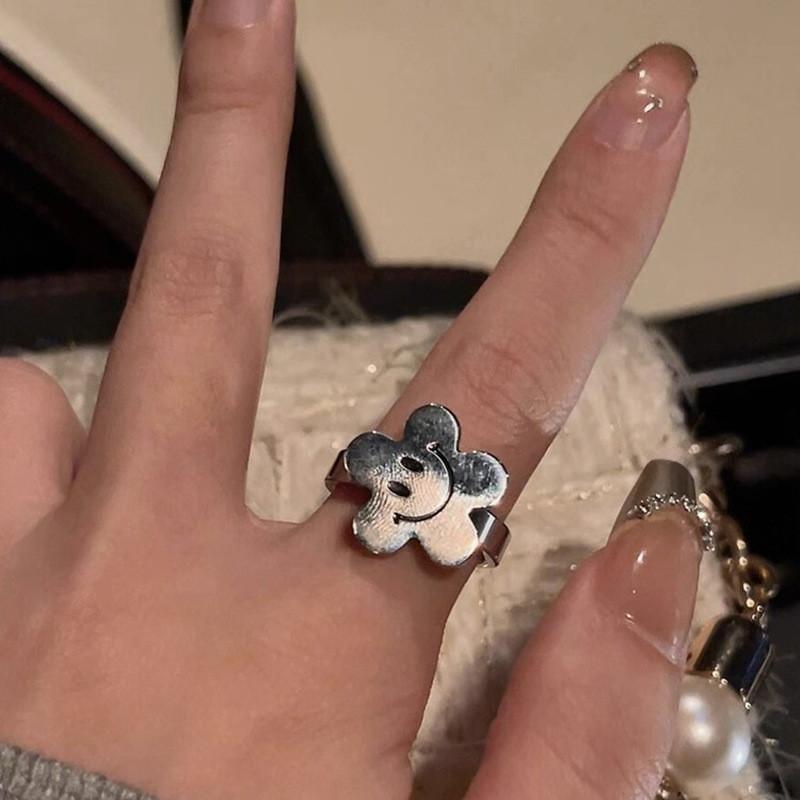 Forward Smiley Fashion Face Ring Stylish Copper Design With Adjustable Size For Women