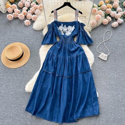 Nowy wysokiej jakości Off Shoulder kobiety lato elegancki Spaghetti pasek haft w kwiaty Flare rękaw kowbojski Denim Maxi Vestido