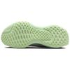 Nike ZoomX Invincible Run 3 Čistě platina Parní zelená Dámské DR2660-009