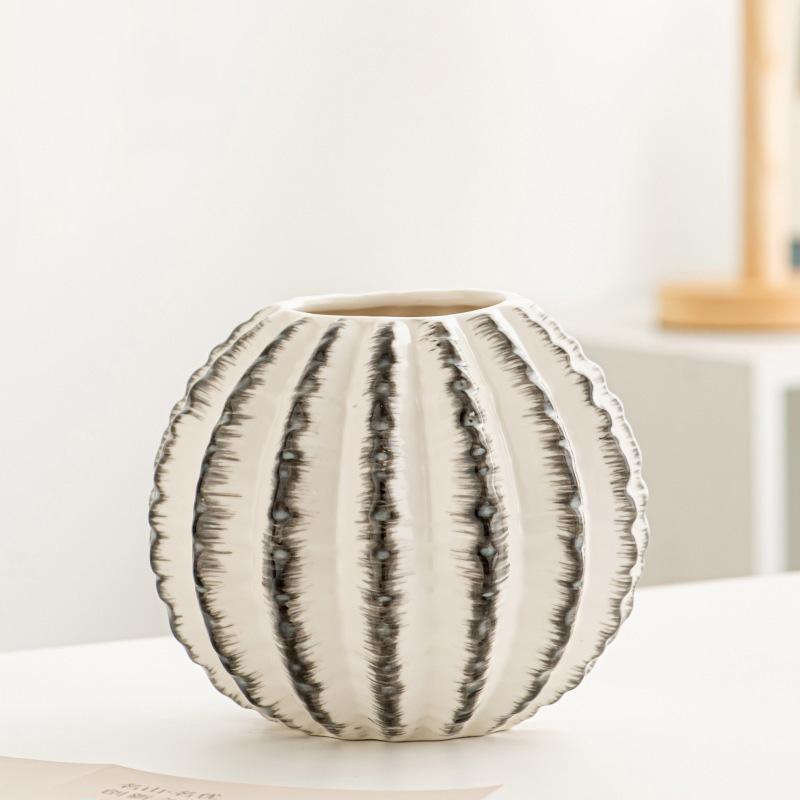 

Ваза Керамическая ваза Европейская классическая ваза Домашняя гостиница Цветочная композиция Модный орнамент Ваза A-2