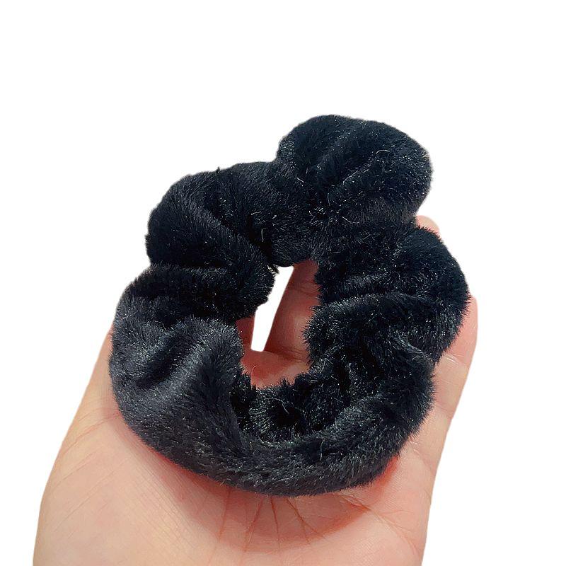 Chic Autumn/Winter Plush Hairband & Scrunchie for Women – Cute, Simple, Versatile Headwear