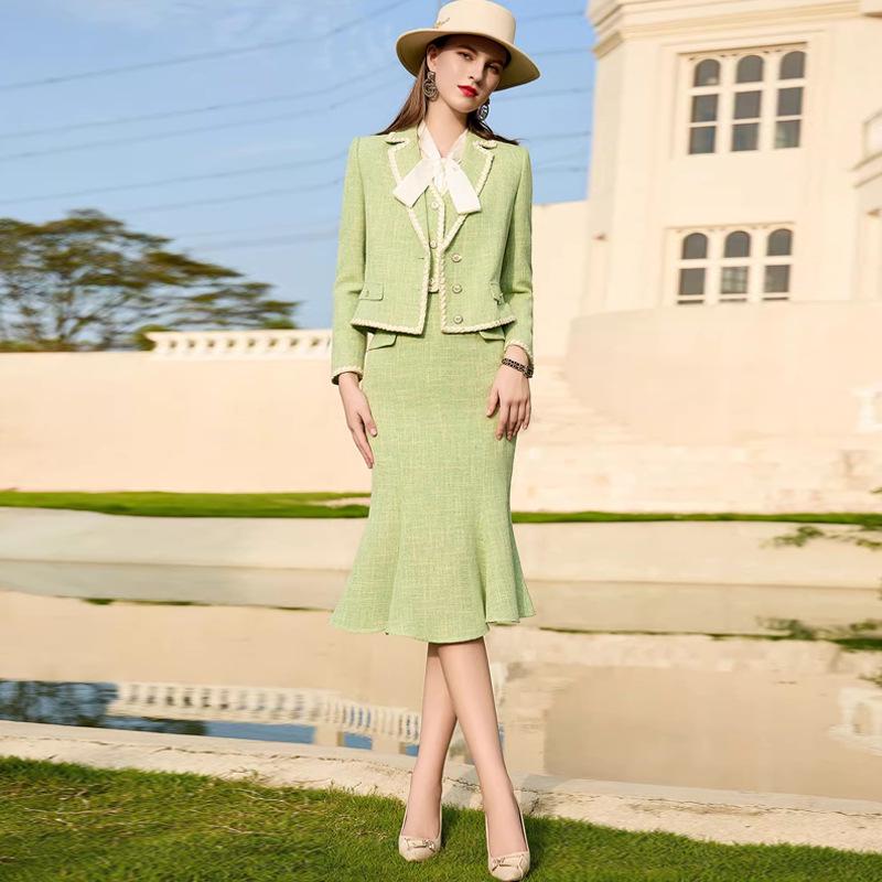 

AD Women s Green Vest Three-Piece Formal Suit - Autumn/Winter 2024 Temperament Goddess Style with Skirt Small
