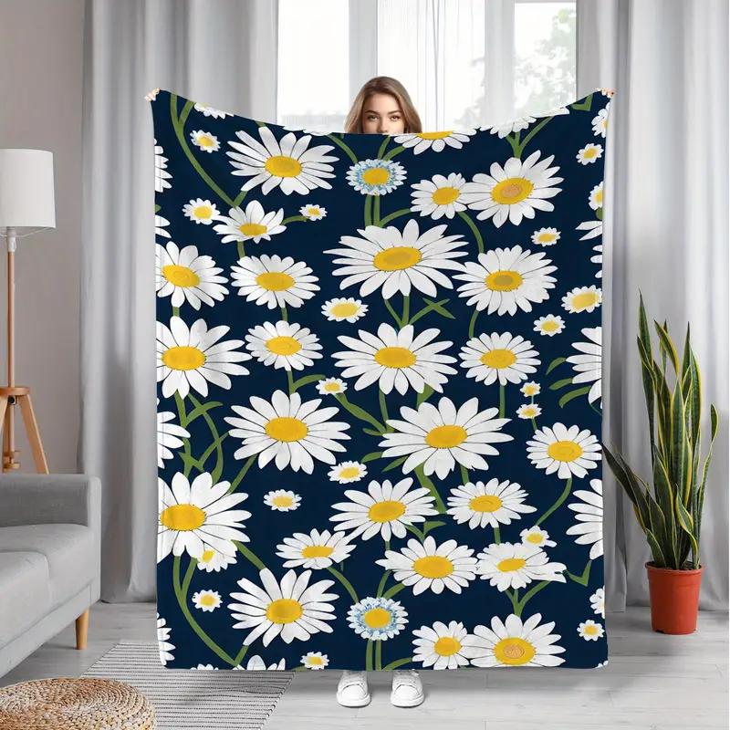 Contemporary Chrysanthemum Pattern Flannel Blanket - Warm and Comfortable - Perfect for Bed, Home, Sofa, Halloween and Christmas 130x150cm