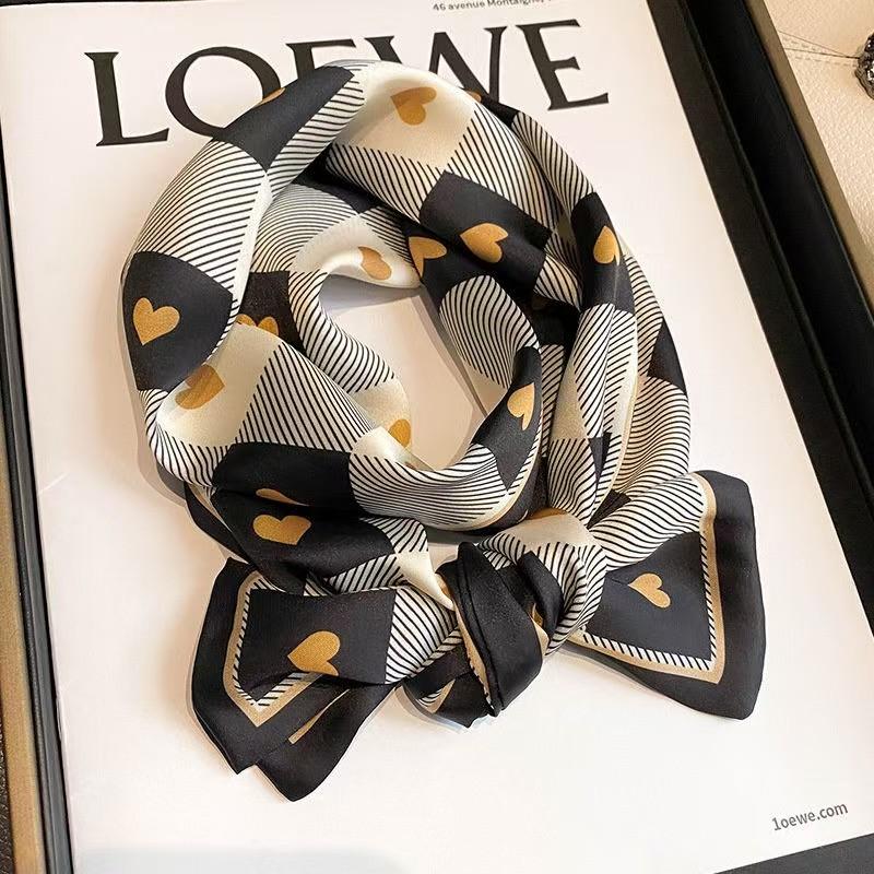 Luxury Design Silk Skinny Scarf For Women Fashion Hair Bands Neckerchief Soft Satin Lady Hands Bag Ribbon Neck Tie Scarf Female