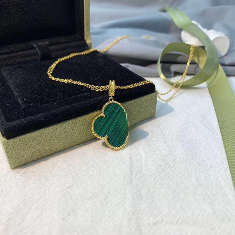 V Gold Four-leaf Clover Plated 18K Gold Necklace with Jewelry Women's High Version White Fritillary Rose Gold Pendant Light Luxury Niche