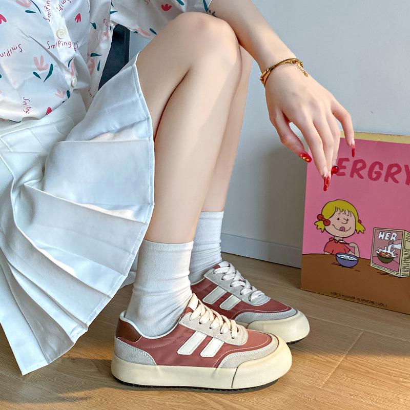 2025 Spring and Autumn New Retro Moral Training Shoes Women's Platform Casual Versatile Board Shoes Niche Design Breathable Canvas Shoes