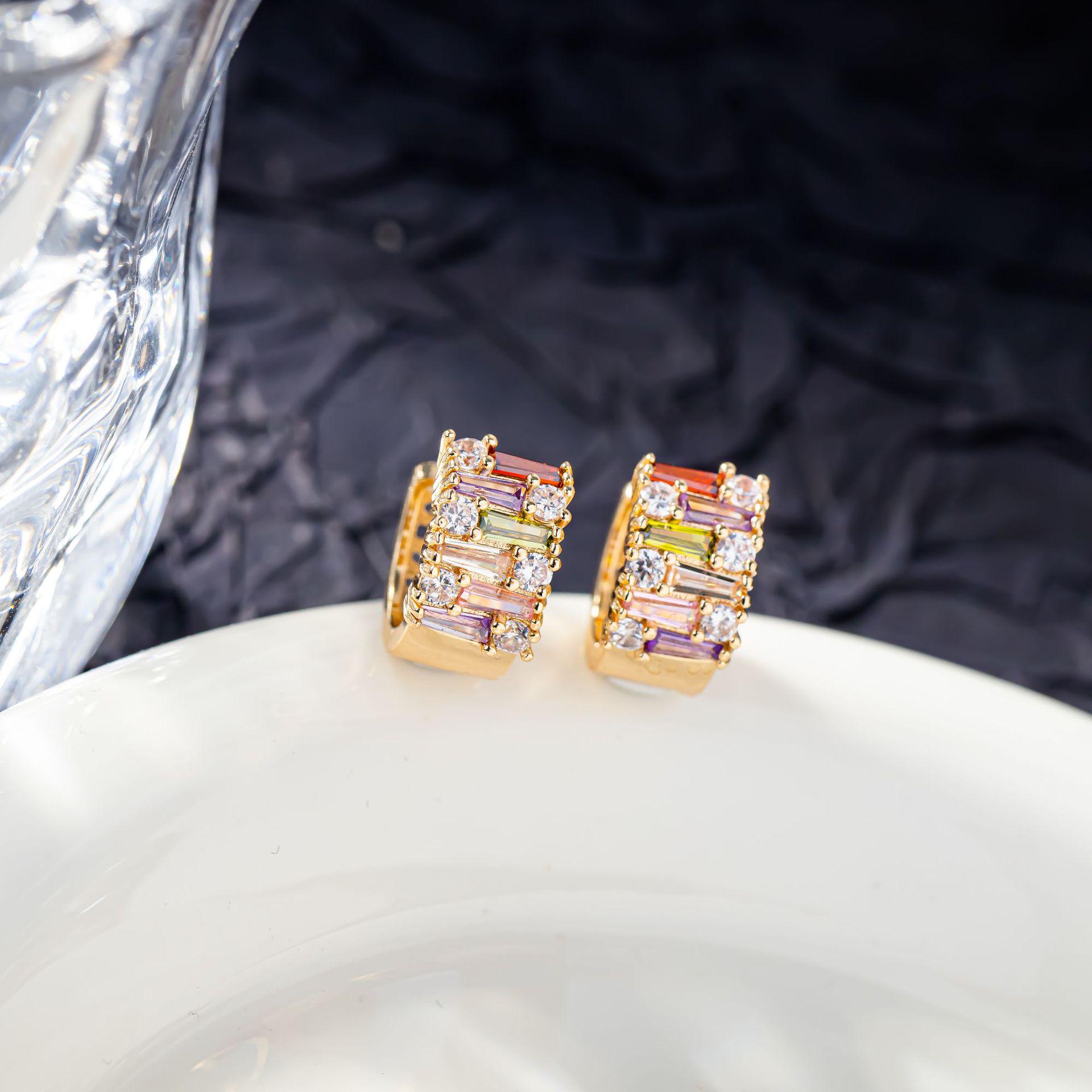 2024 Trendy Seven-Color Zirconia Ear Cuff Earrings: Luxurious, Lightweight Design for Women