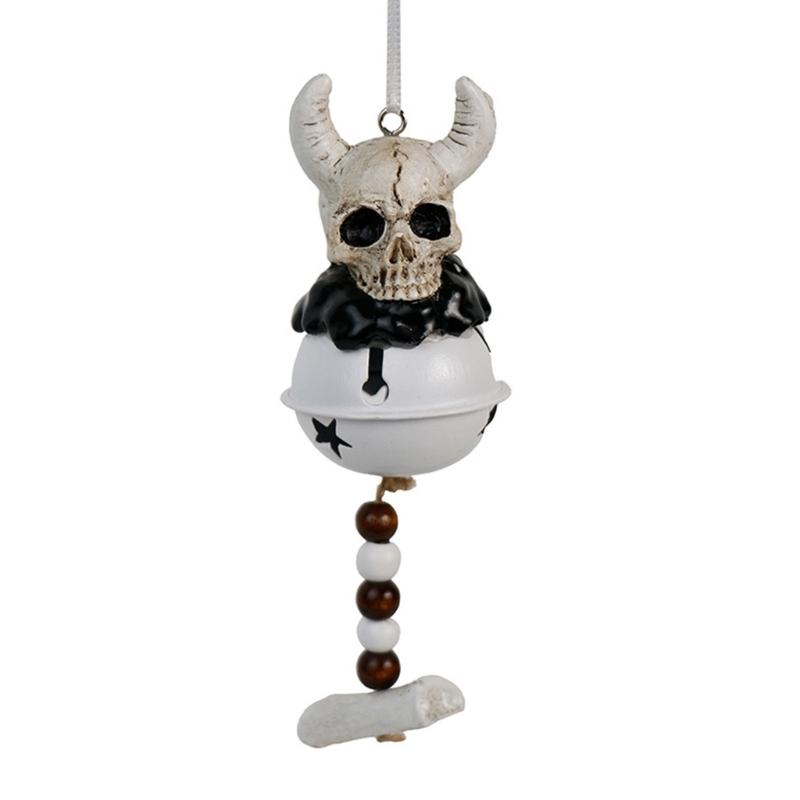 Devil Skull Windchime with Detailed Resins Metal Bells Halloween Home Decors Hanging Ornament for Horror Atmospheres