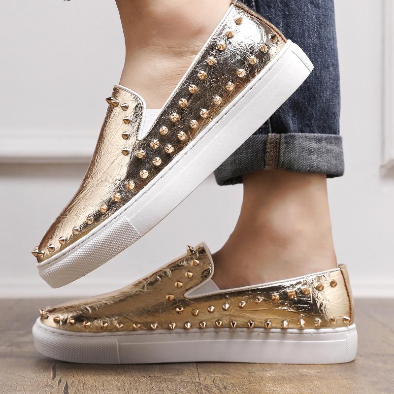 Fashion Trendy Rivet Men's Board Shoes Fashionable and Personalized Styles Outdoor Party Nightclub Men Casual Walking Slip On Loafer