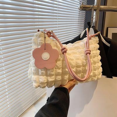 Modische Handtasche Umhängetasche mit Anhänger, einfarbige Tasche für Damen mit geknotetem Riemen, stilvolle Crossbody-Taschen mit großem Fassungsvermögen
