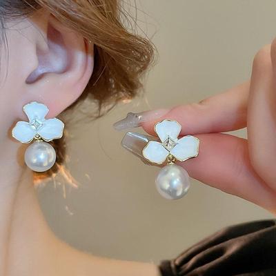 Three Petal Flower Imitation Pearl Enamel Stud Earrings for Women Simple Temperament Fashion Sweet Personality Jewelry Gift
