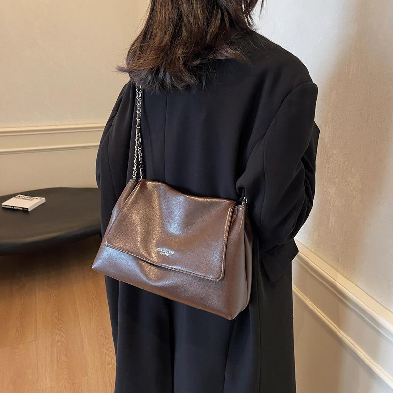 Solid Color Simple Large-capacity Bag Women's 2025 New Trendy Underarm Commuter Chain Shoulder Tote Bag