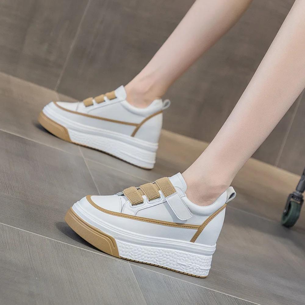 2026 New Board Shoes for Women's Leather Shoes Versatile Thick Soled Muffin Shoes High Rise Casual female Single Shoe Sneakers