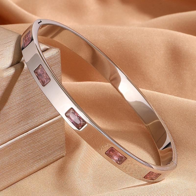 Europäisches & Amerikanisches Luxus Zirkon Stern Armband: Vielseitige, Elegante, Lichtechte Mode für Damen