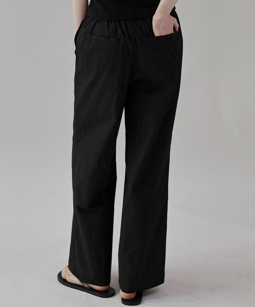 Keullaepeu Soft Embroidered Elastic Waist Pants _Black