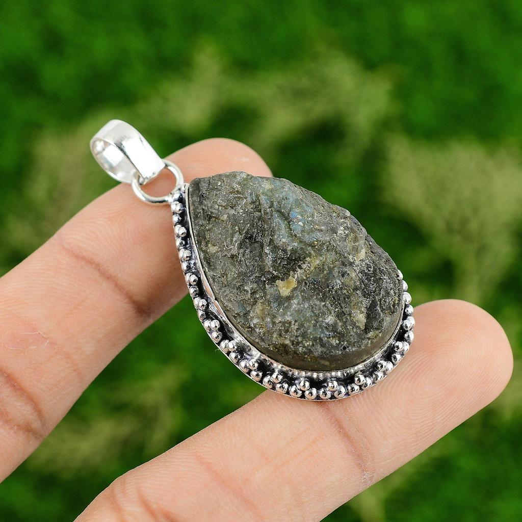 Daughters Day Deal Pear Natural Labradorite Rough New Pendant Jewelry 925 Silver