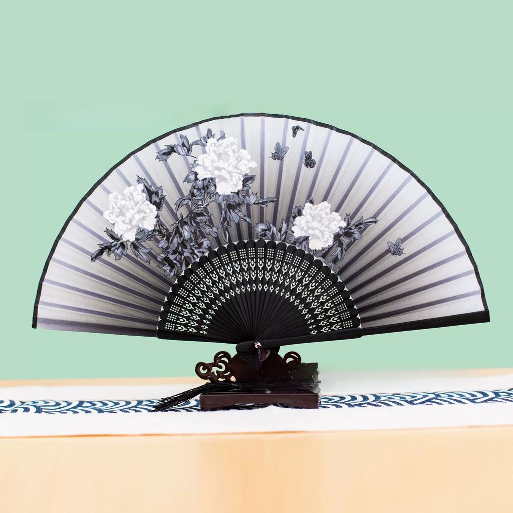 Japanese Folding Fan Handmade Decorative Kanagawa Wave Foldable Fan Handheld Vintage Hand Fans For Women Portable Folding F