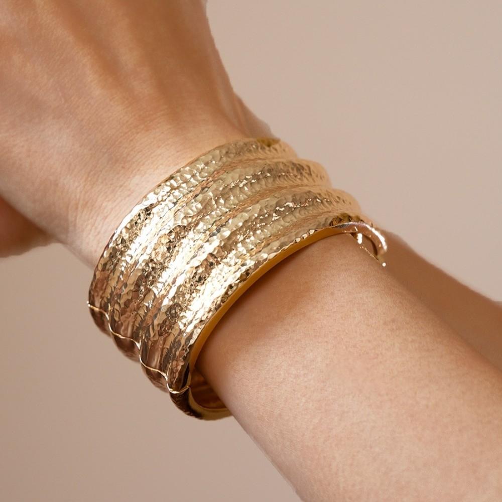 Metal Wide Open Bangle Zinc Zinc Alloy Exaggerated Bracelet Exaggerated Cuff Bangles  Gift