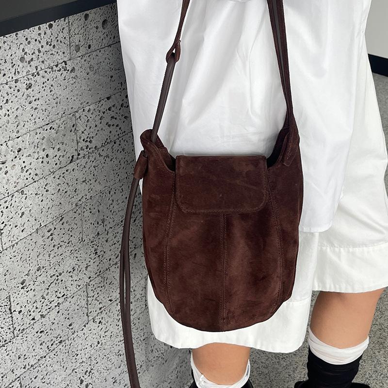 

Высококачественная кожаная сумка на одно плечо под мышкой, модная сумка-седло кроссбоди из мягкой кожи в стиле кэжуал One Size