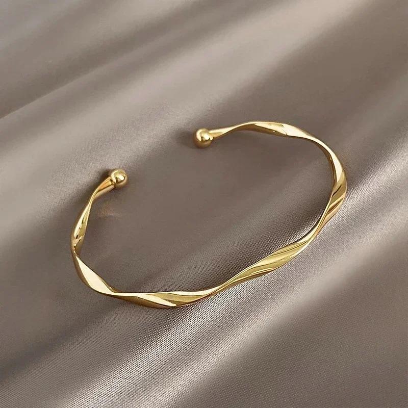Simple Vintage Irregular Mobius Twist Open Cuff Bangle Bracelets For Women Gold Color Adjustable Zircon