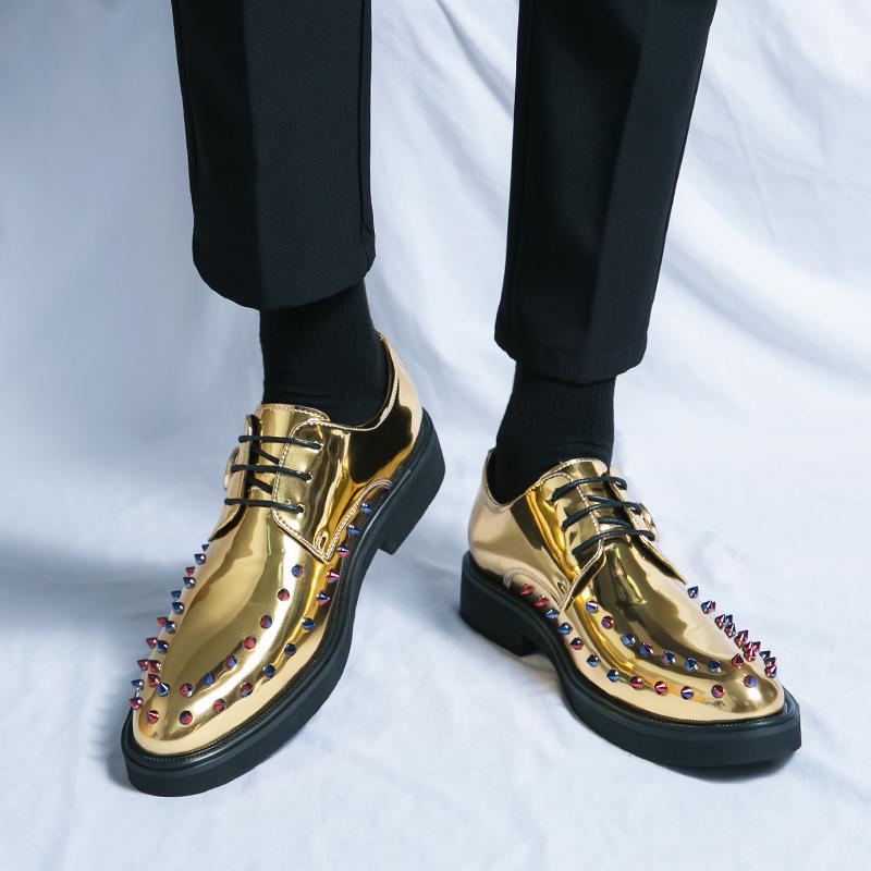 New Designer Men's Dress Mirror Patent Leather Shoes Male Gold Rivet Laced Oxfords Prom Homecoming Party Footwear Zapatos