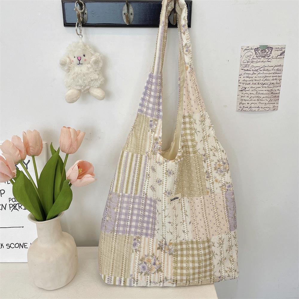 

2 hollow splicing floral lazy wind vest bag literary shoulder bag large capacity commuter tote bag