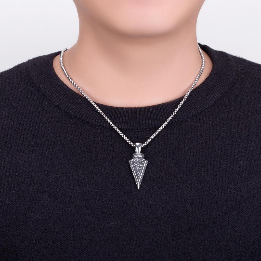 High-End Viking Stone Arrow Pendant Necklace - Autumn/Winter Titanium Sweater Chain