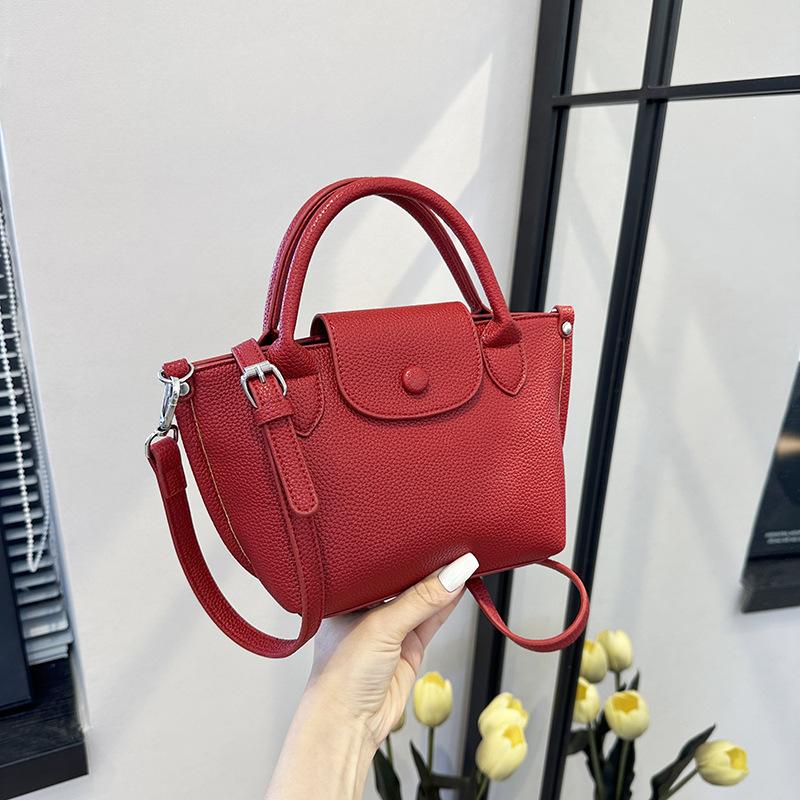 

Premium small bag women s bag new casual portable small square bag versatile shoulder messenger bag червоний
