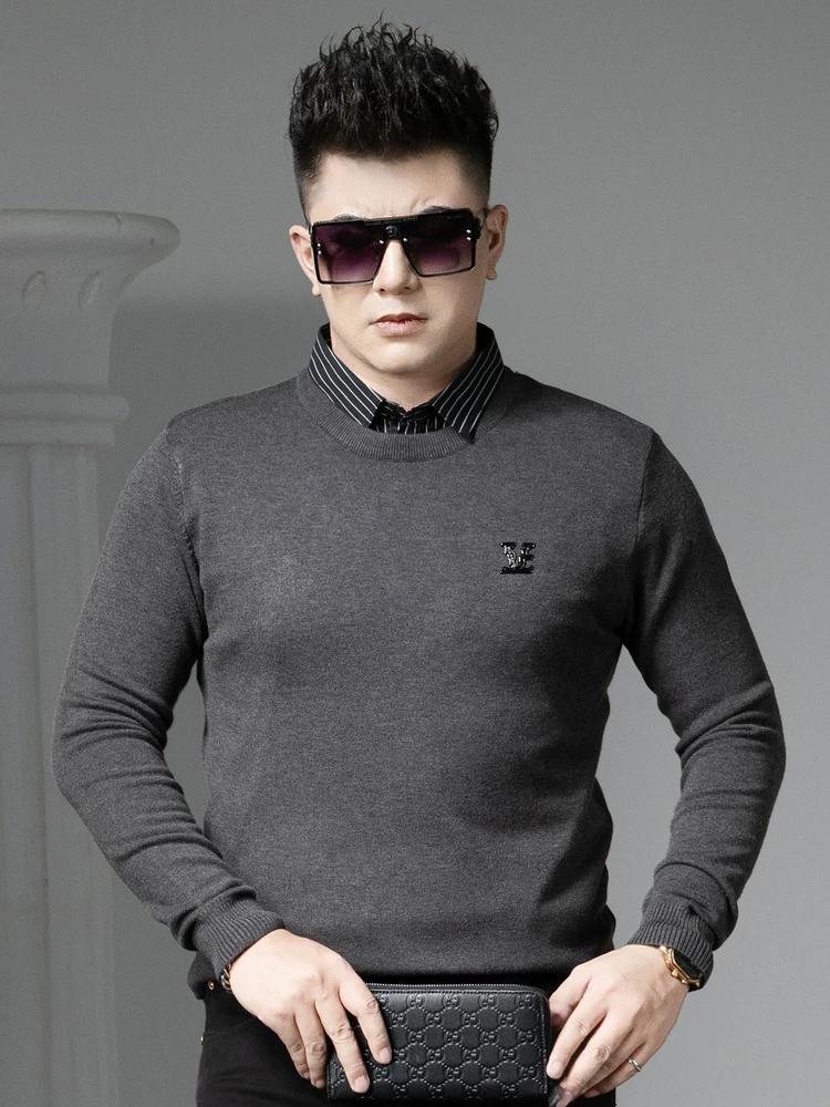 

European-Style Faux Two-Piece Men s Sweater, Autumn and Winter Warm 2025 New Trendy Brand Letter Badge Knit Base Shirt for Men M темно-серого
