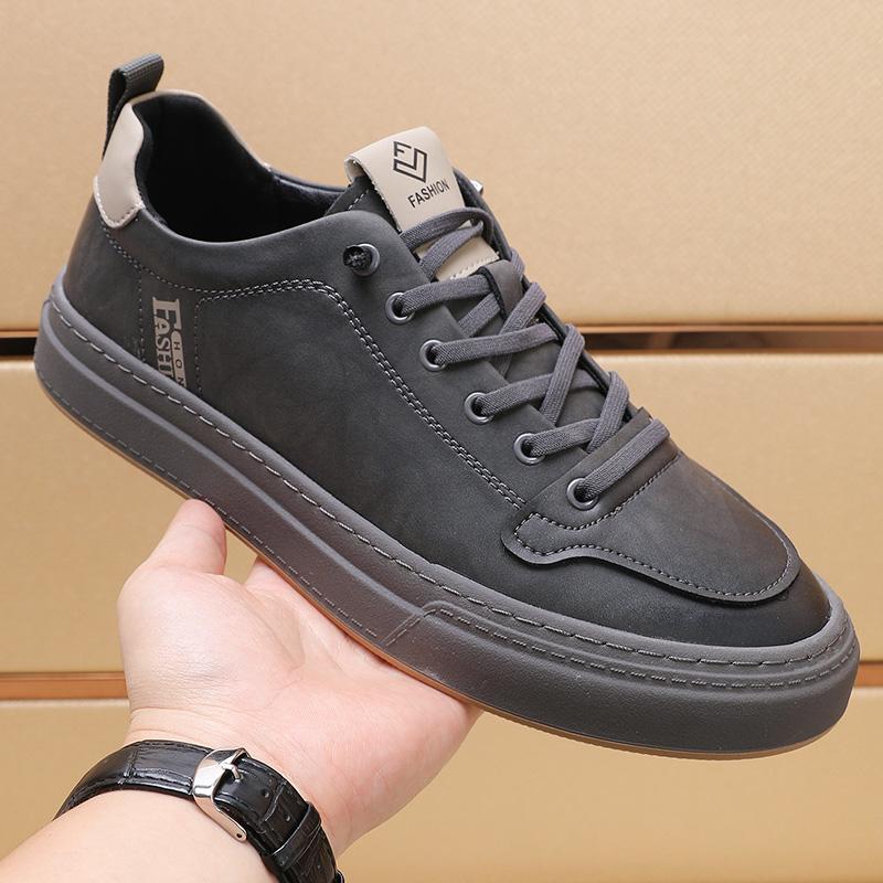 Fashion Men Genuine Leather Casual Shoes Fashion Italian Designer Shoe Lightweight Antiskid Walking Shoes for Men Outdoor Comfy Sneakers