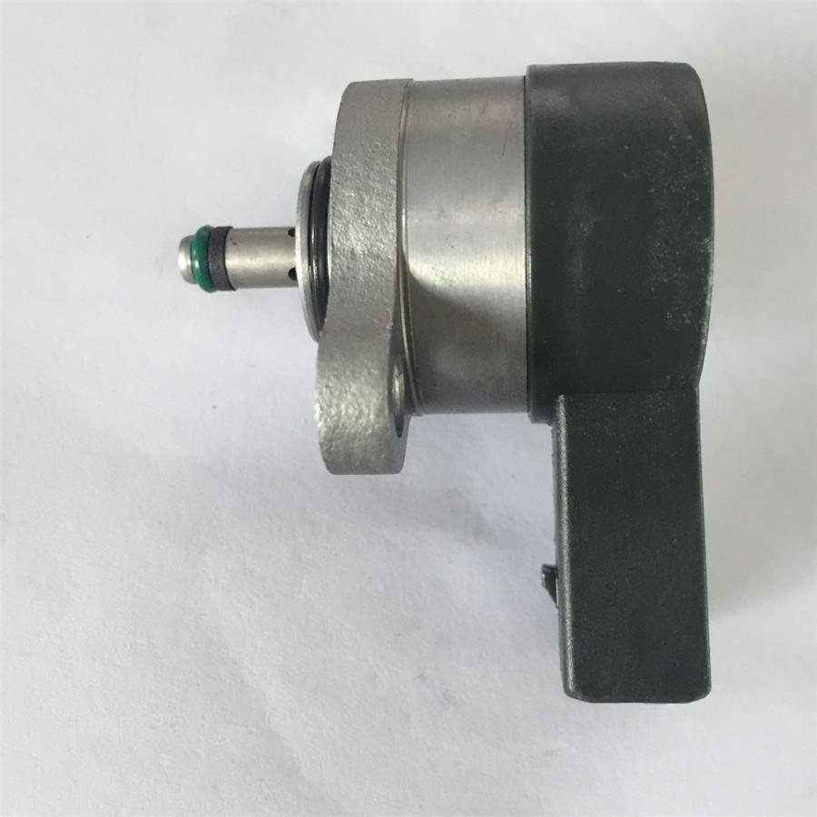 Fuel Injection Pressure Regulator Valve  For Mercedes CDI Sprinter 0281002241