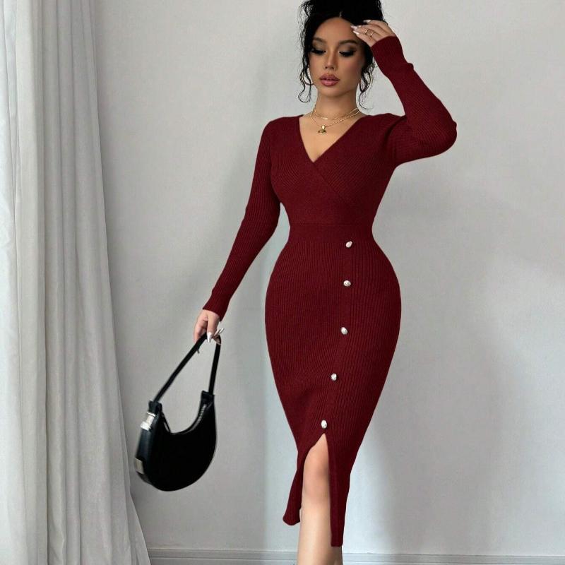 LYRIA French-style Dress, Mid-length, Cinched Waist, Figure-hugging, with A Tight-knit, Close-fitting Underdress.