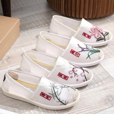 Sommer neue Netzschuhe Stoffschuhe Damen atmungsaktiv rutschfest weiche Sohle Mittelalterliche und ältere bestickte Schuhe Meilan Bambus Chrysantheme