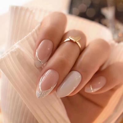24 Stück Künstliche Nägel Mandelnägel Mittel und Lang French Glitter Nagelpflaster Nagelpflaster Nagelpflaster