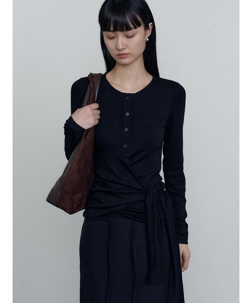MAKE A TOAST Henley Neck Wrap T-Shirt Black Mbefto007Bk